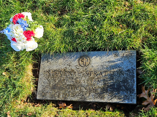 Flower delivery for Steven Lee Stratton