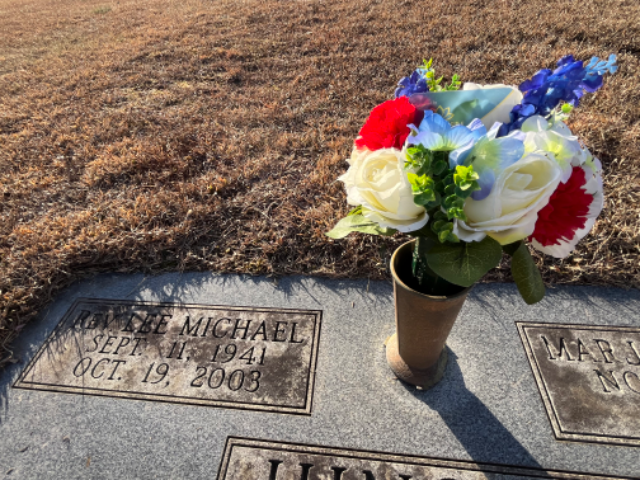 Flower delivery for Lee Michael Hinson