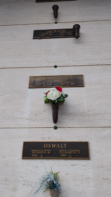 Flower delivery for Henry Ellis Bookout