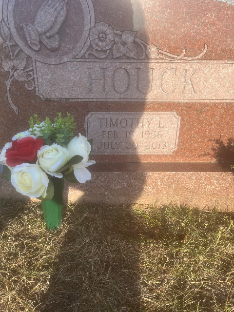 Flower delivery for Timothy L. Houck