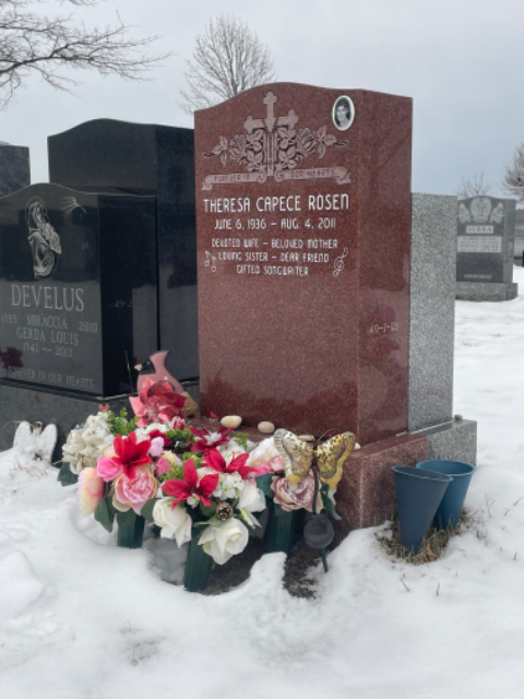 Flower delivery for Theresa Capece Rosen