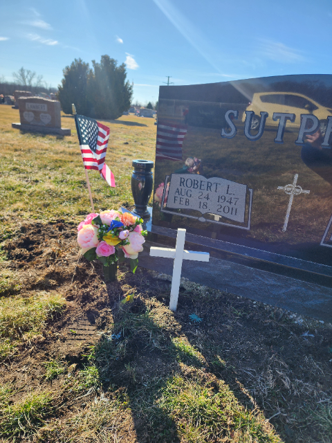 Flower delivery for ROBERT L SUTPHIN
