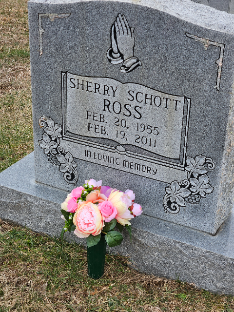 Flower delivery for Sherry Schott Ross