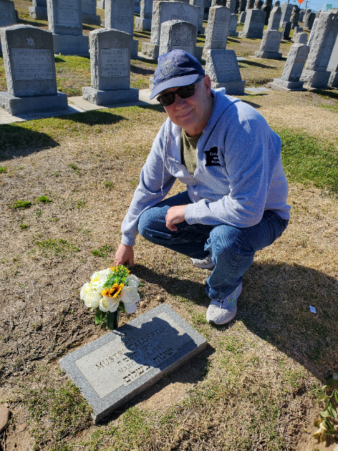 Flower delivery for Mustri Calderon