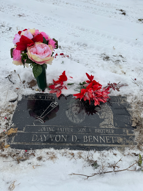 Flower delivery for Dayvon Dayquan Bennett