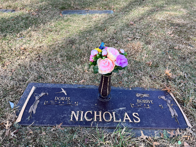 Flower delivery for Doris Marilyn Nicholas