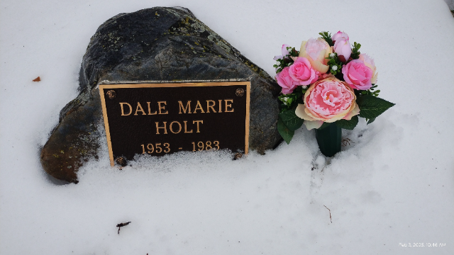 Flower delivery for Dale Marie Holt