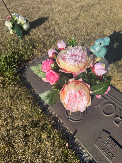 Flower delivery for Phillip R Rollins