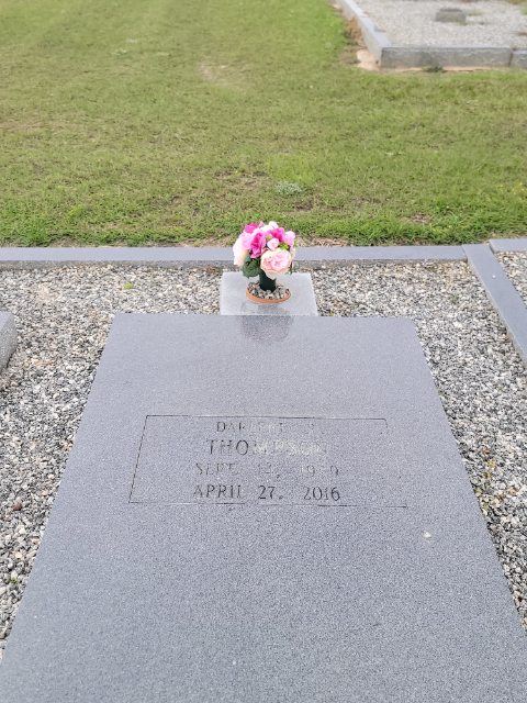 Flower delivery for Darlene Thompson