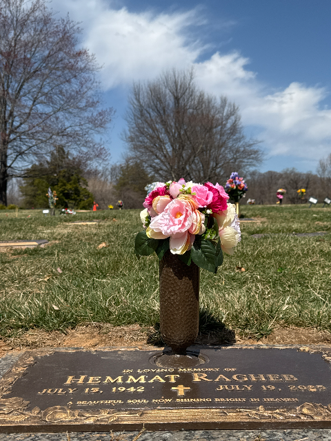 Flower delivery for Hemmat Ragheb