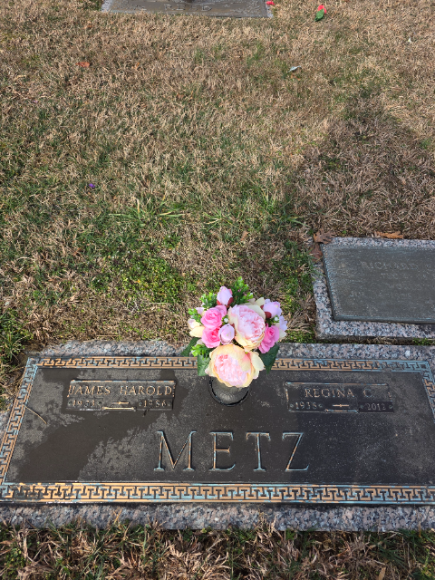 Flower delivery for James Harold Metz