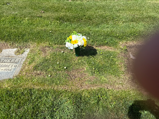 Flower delivery for Thomas Brown