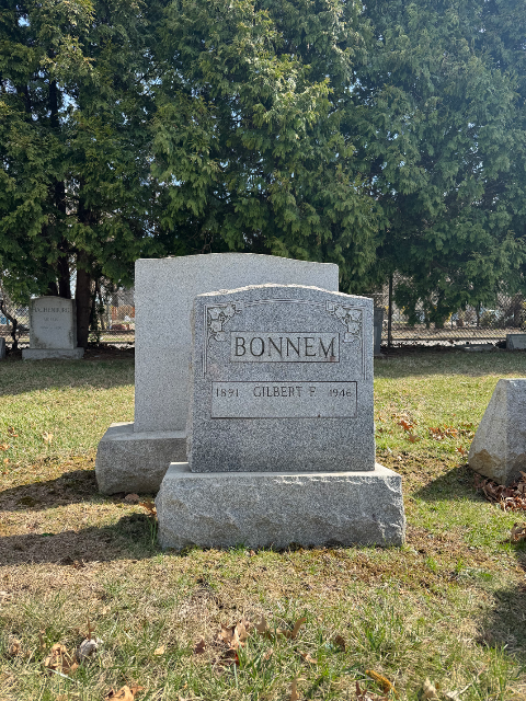 Flower delivery for Gilbert F Bonnem