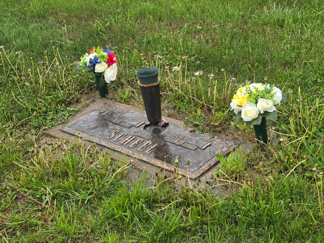 Flower delivery for Henry Elmer Scheel