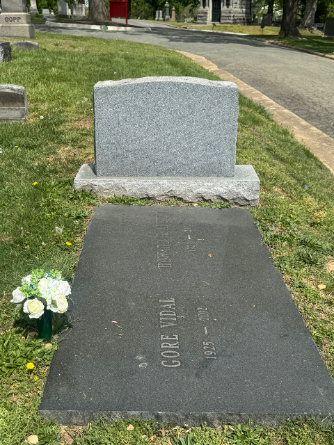 Flower delivery for Gore Vidal