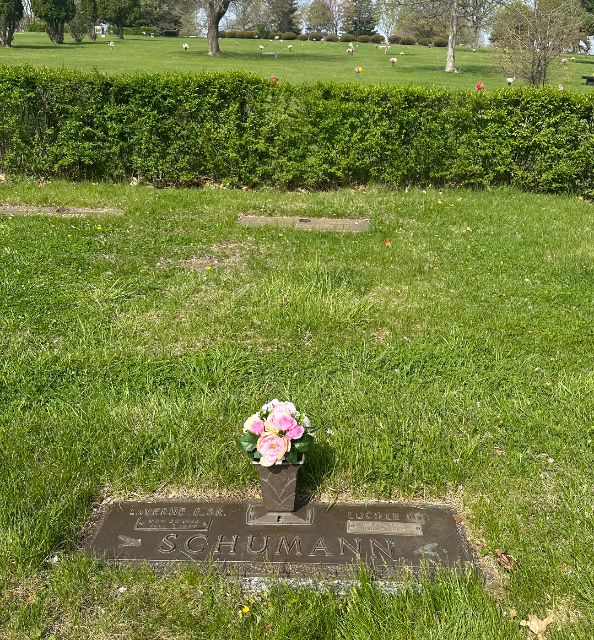 Flower delivery for Lucille Balluff Schumann