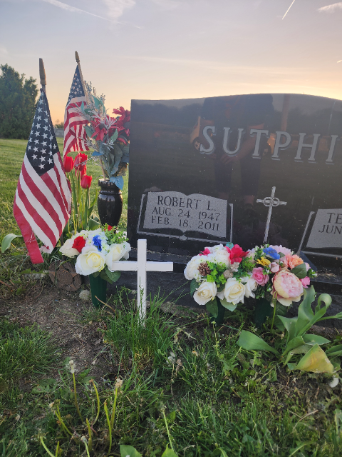 Flower delivery for ROBERT L SUTPHIN