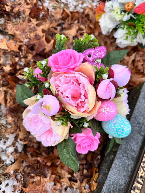 Flower delivery for Harvey Finis MacFarlane