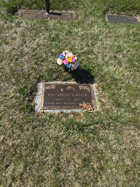 Flower delivery for Elizabeth Griffin Kelly