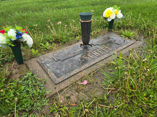Flower delivery for Henry Elmer Scheel