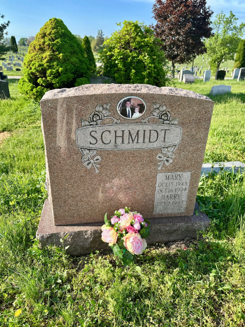Flower delivery for Mary Schmidt