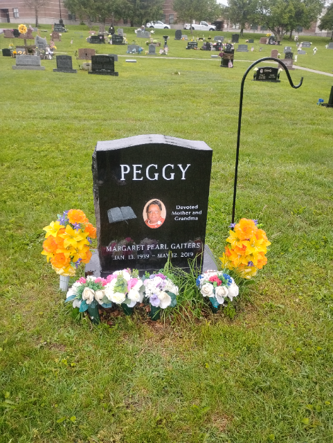 Flower delivery for Margaret Pearl Gaiters