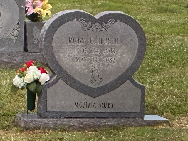 Flower delivery for Ruby E. Huston