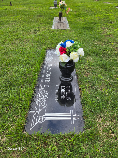 Flower delivery for Raymond Woodrow Hammontree