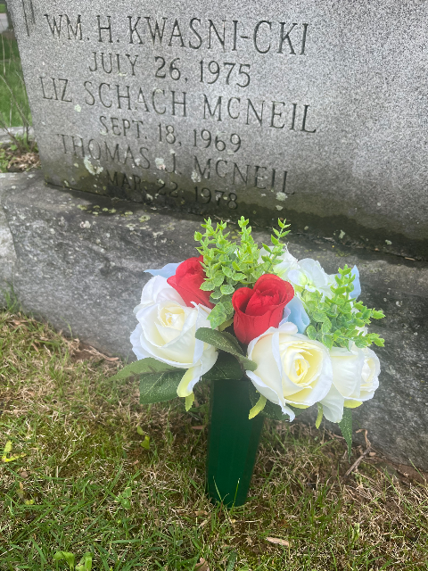 Flower delivery for William Henry Kwasnicki