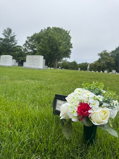 Flower delivery for Henry Kissinger
