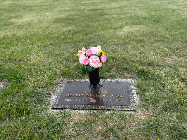 Flower delivery for Jeffrey Michael Aker