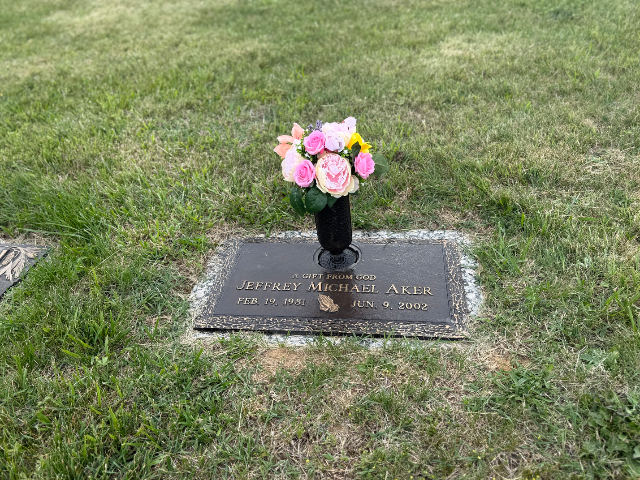 Flower delivery for Jeffrey Michael Aker