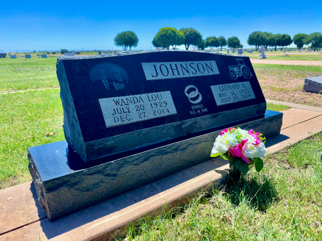 Flower delivery for Wanda Lou Johnson