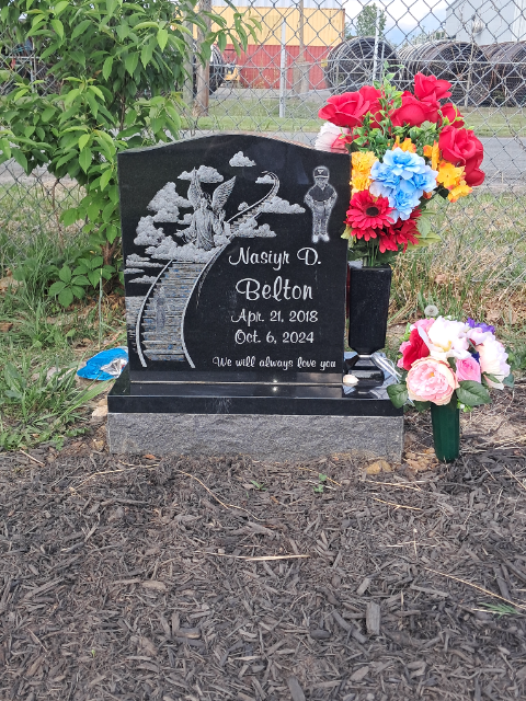 Flower delivery for Nasiyr Dezmin Belton