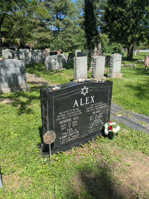 Flower delivery for Pearl Alex