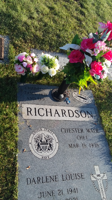 Flower delivery for Darlene Louise Richardson