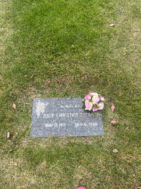 Flower delivery for Julie Christine Estrada