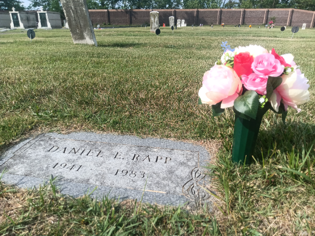 Flower delivery for Clara Ernst