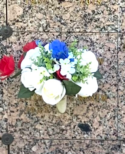 Flower delivery for Robert E Renew