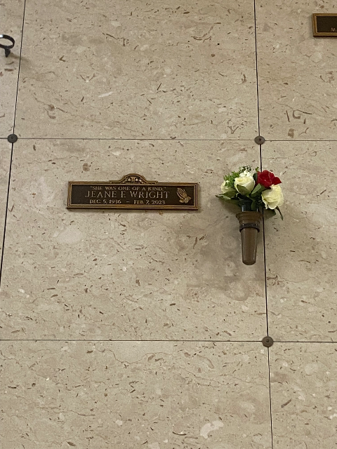 Flower delivery for Jeane Ann Foreman Wright