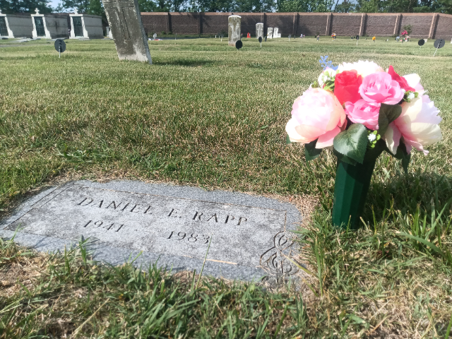 Flower delivery for Clara Ernst