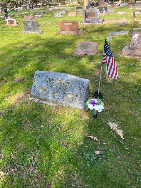 Flower delivery for Donald B. Breuker