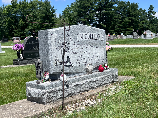 Flower delivery for Betty Jo (Kennedy) Middleton