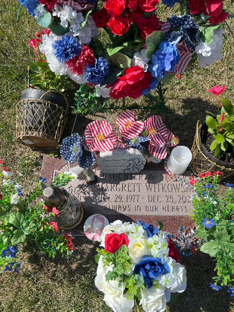 Flower delivery for Margarett Witkowski