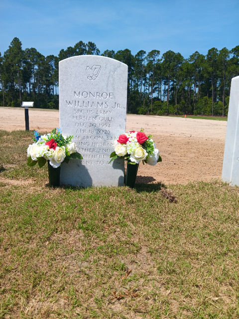 Flower delivery for Monroe Williams