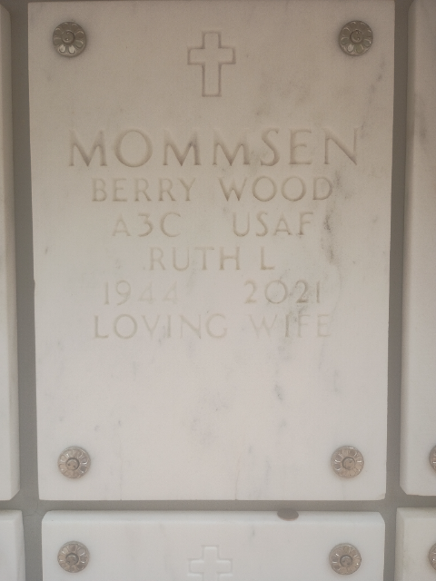 Flower delivery for Ruth Mommsen