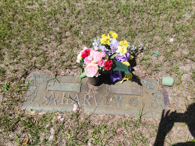 Flower delivery for Leroy Everett Everett Harvey