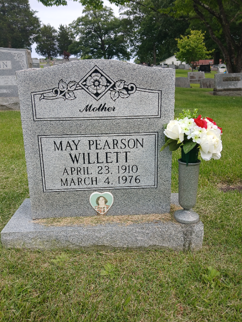 Flower delivery for Myrtle May Willett