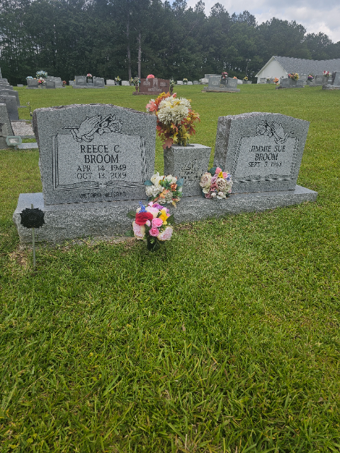 Flower delivery for Reece Colon Broom