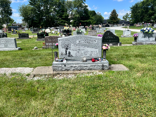 Flower delivery for Betty Jo (Kennedy) Middleton